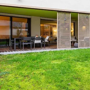 Luxus Mit Garten Apartment